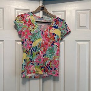 Lilly Pulitzer tshirt, size large